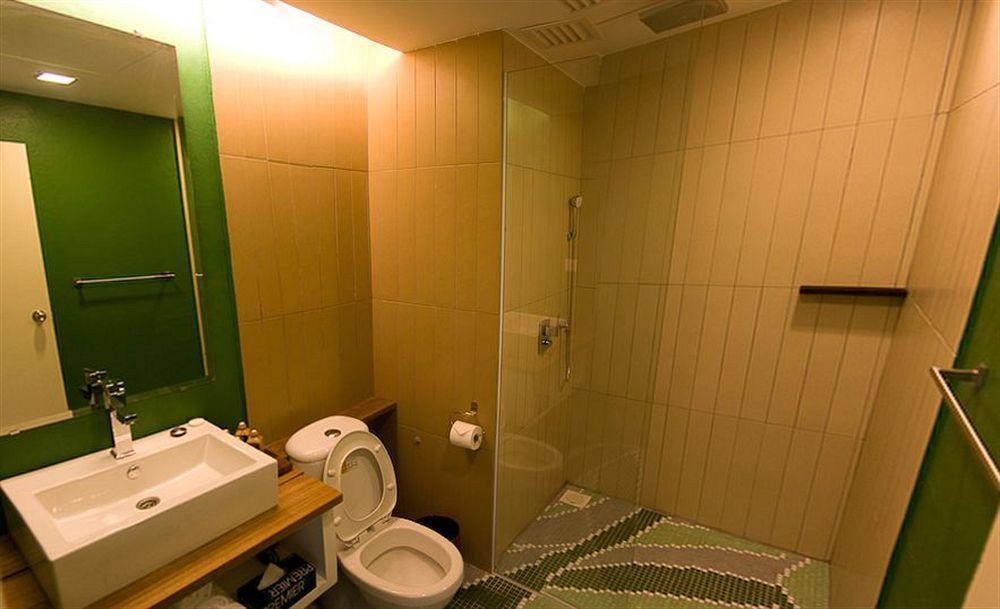 Batik Boutique Hotel Kuching Exterior foto